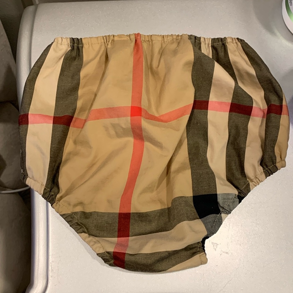 New Authentic Burberry Bloomers sz 18M
